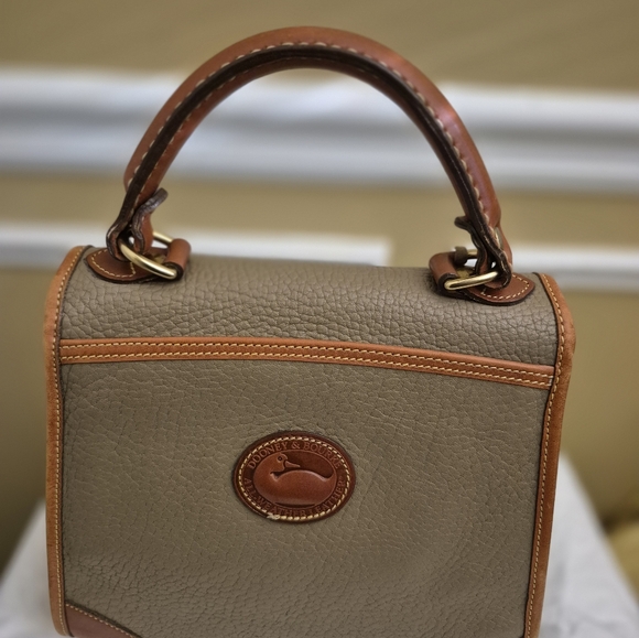 Dooney And Bourke Tan Pebbled Leather Top Handle Handbag - Picture 6 of 15
